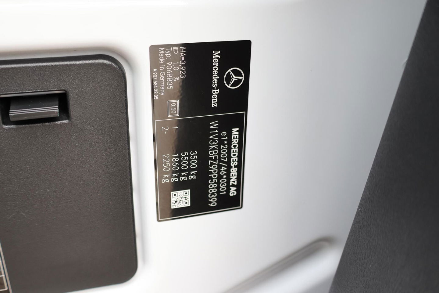 Mercedes-Benz Sprinter bestel 317 1.9 CDI L2H2 RWD