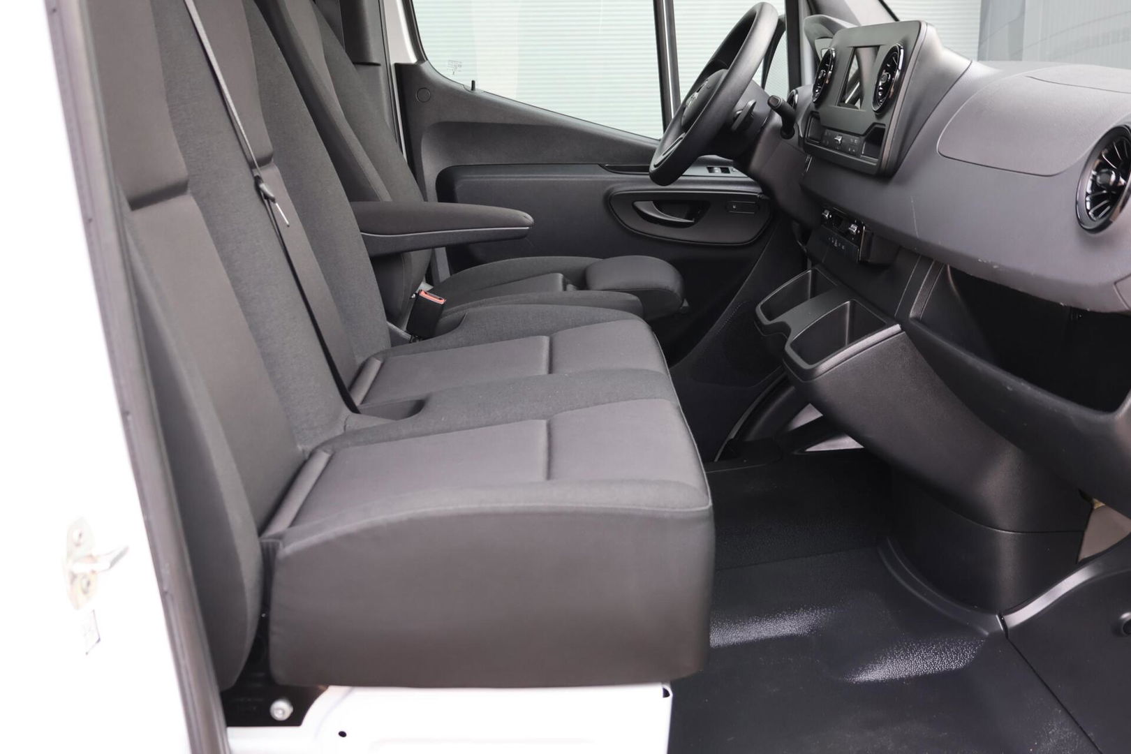 Mercedes-Benz Sprinter bestel 317 1.9 CDI L2H2 RWD