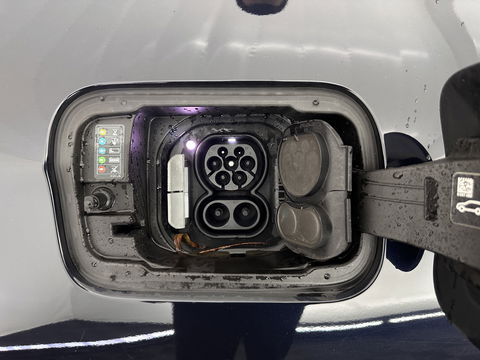 BMW iX3 High Executive 80 kWh [ 3-Fase-11kW ] {SOH-96%} (INCL-BTW) Aut. *PANO | LEATHER | HARMAN/KARDON | FULL-LED | BLINDSPOT | MEMORY-PACK | DIGI-COCKPIT | HEATED-SPORTSEATS | KEYLESS | TOPVIEW | DAB+ | NAVI-FULLMAP | HEAD-UP | PRIVACY-GLASS |