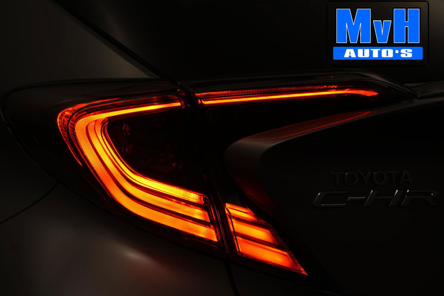 Toyota C-HR 1.8 Hybrid Style|LUXE!|STOELVERW|KEYLESS|CAMERA