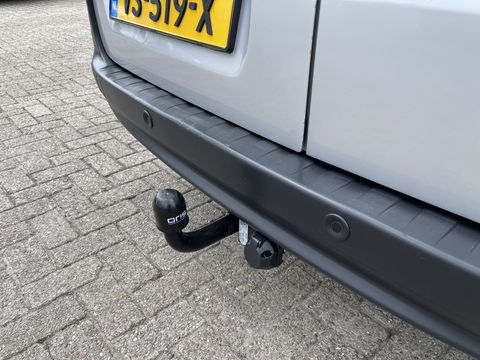 Renault Kangoo Express 1.5 dCi 75 Express Comfort / vaste prijs rijklaar € 8.950 marge ( btw vrij ) / lease vanaf € 238 / airco / cruise / navi / zilver metallic / trekhaak / dakrails