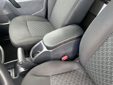 Renault Kangoo Express 1.5 dCi 75 Express Comfort / vaste prijs rijklaar € 8.950 marge ( btw vrij ) / lease vanaf € 238 / airco / cruise / navi / zilver metallic / trekhaak / dakrails