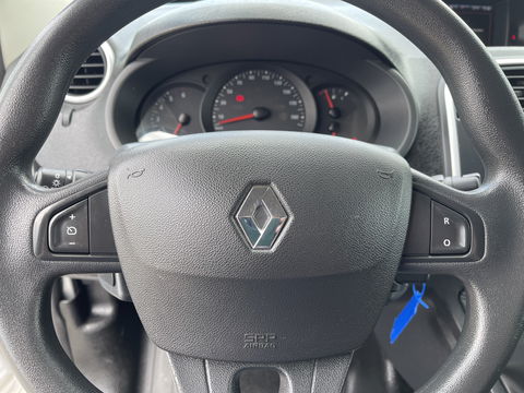 Renault Kangoo Express 1.5 dCi 75 Express Comfort / vaste prijs rijklaar € 8.950 marge ( btw vrij ) / lease vanaf € 238 / airco / cruise / navi / zilver metallic / trekhaak / dakrails