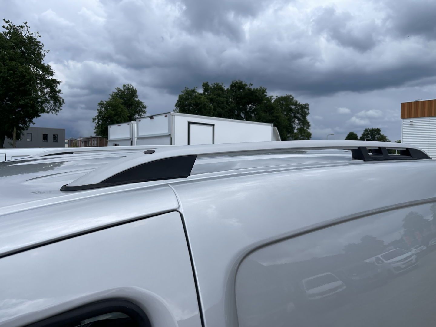 Renault Kangoo Express 1.5 dCi 75 Express Comfort / vaste prijs rijklaar € 8.950 marge ( btw vrij ) / lease vanaf € 238 / airco / cruise / navi / zilver metallic / trekhaak / dakrails