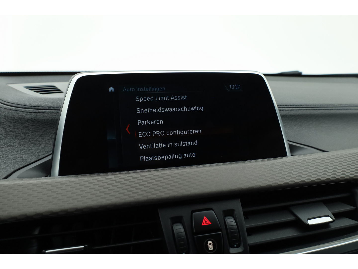 BMW X2 sDrive18i M Sport | Cruise Control | Trekhaak | Stoel- stuurverw. | Camera+PDC | Navi | 19'' | LED