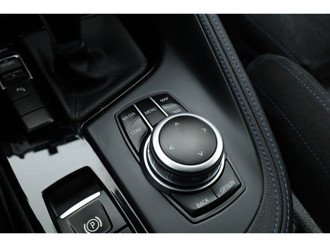 BMW X2 sDrive18i M Sport | Cruise Control | Trekhaak | Stoel- stuurverw. | Camera+PDC | Navi | 19'' | LED