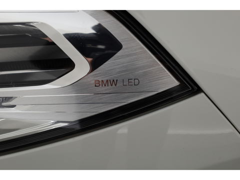 BMW X2 sDrive18i M Sport | Cruise Control | Trekhaak | Stoel- stuurverw. | Camera+PDC | Navi | 19'' | LED