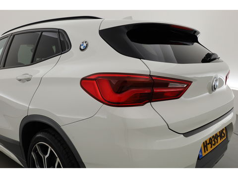 BMW X2 sDrive18i M Sport | Cruise Control | Trekhaak | Stoel- stuurverw. | Camera+PDC | Navi | 19'' | LED