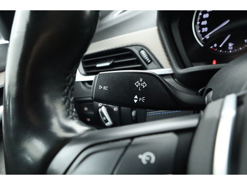 BMW X2 sDrive18i M Sport | Cruise Control | Trekhaak | Stoel- stuurverw. | Camera+PDC | Navi | 19'' | LED