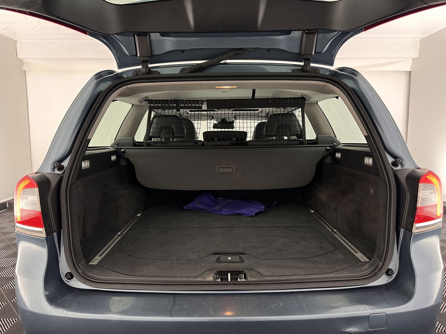 Volvo V70 1.6 D2 Nordic+ *PANO | LEATHER | XENON | MEMORY-PACK | COMFORT-SEATS | NAVI-FULLMAP | ECC | PDC | CRUISE | 17''ALU*