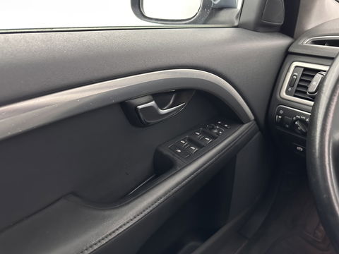 Volvo V70 1.6 D2 Nordic+ *PANO | LEATHER | XENON | MEMORY-PACK | COMFORT-SEATS | NAVI-FULLMAP | ECC | PDC | CRUISE | 17''ALU*