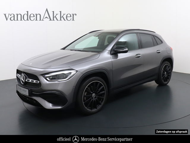 Mercedes-Benz GLA - 250 e AMG // Panoramadak // 20" AMG Velgen // Nightpakket // Sfeerverlichting // Camera //
