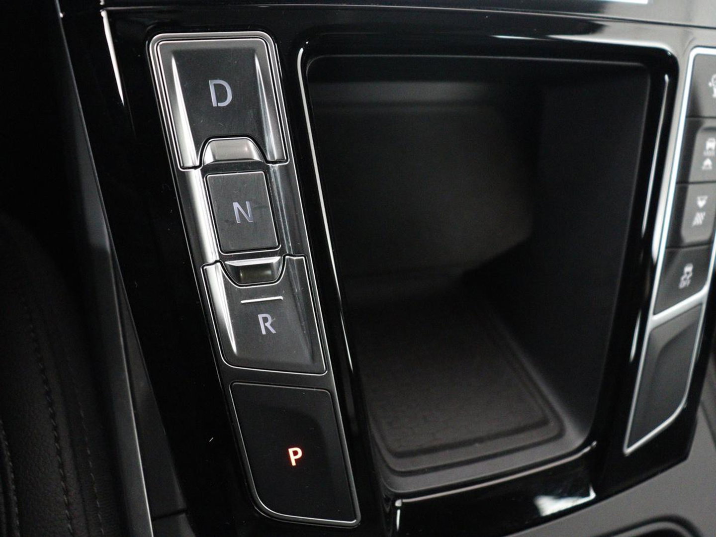 Jaguar I-PACE EV400 Business Edition S 90 kWh | SOH 93% | 46.900km NAP | Panoramadak | Leder | Stoelverwarming | Meridian Sound | Carplay | Keyless | Navigatie | Full LED | Stuurverwarming