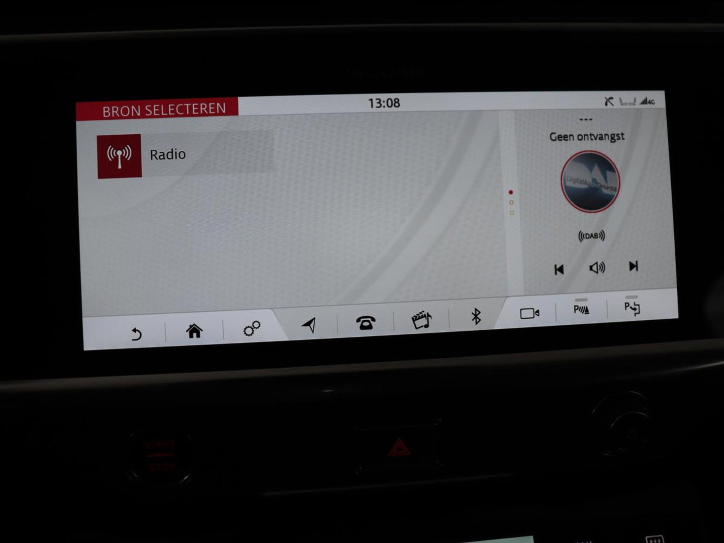 Jaguar I-PACE EV400 Business Edition S 90 kWh | SOH 93% | 46.900km NAP | Panoramadak | Leder | Stoelverwarming | Meridian Sound | Carplay | Keyless | Navigatie | Full LED | Stuurverwarming