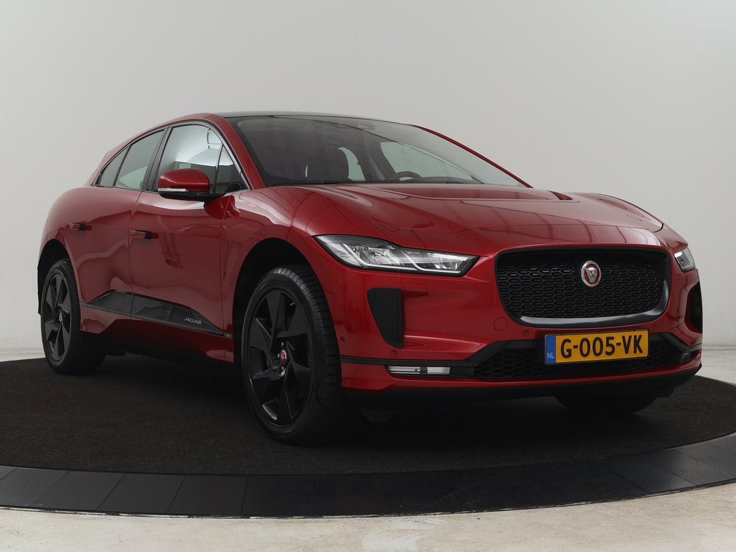 Jaguar I-PACE EV400 Business Edition S 90 kWh | SOH 93% | 46.900km NAP | Panoramadak | Leder | Stoelverwarming | Meridian Sound | Carplay | Keyless | Navigatie | Full LED | Stuurverwarming
