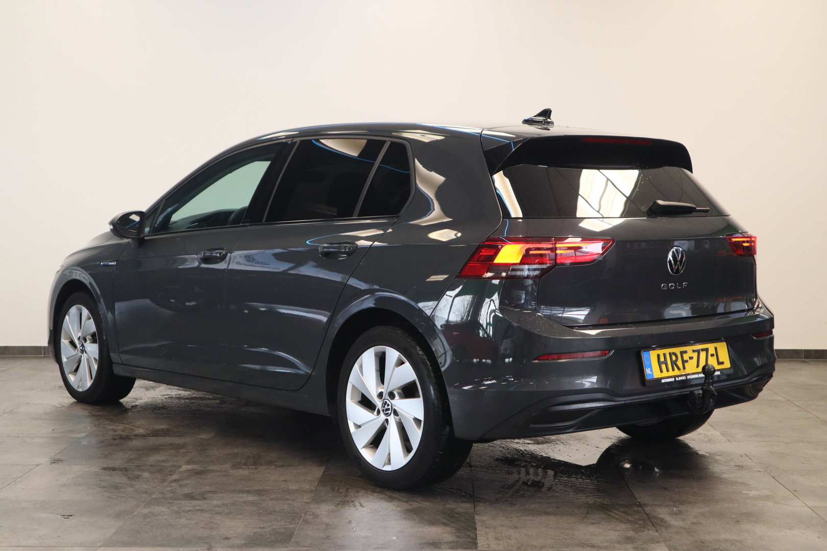 Volkswagen Golf 1.5 eTSI Style Panoramadak Elec.Trekhaak IQ-led 24 Maanden garantie* (Vraag naar de voorwaarden)