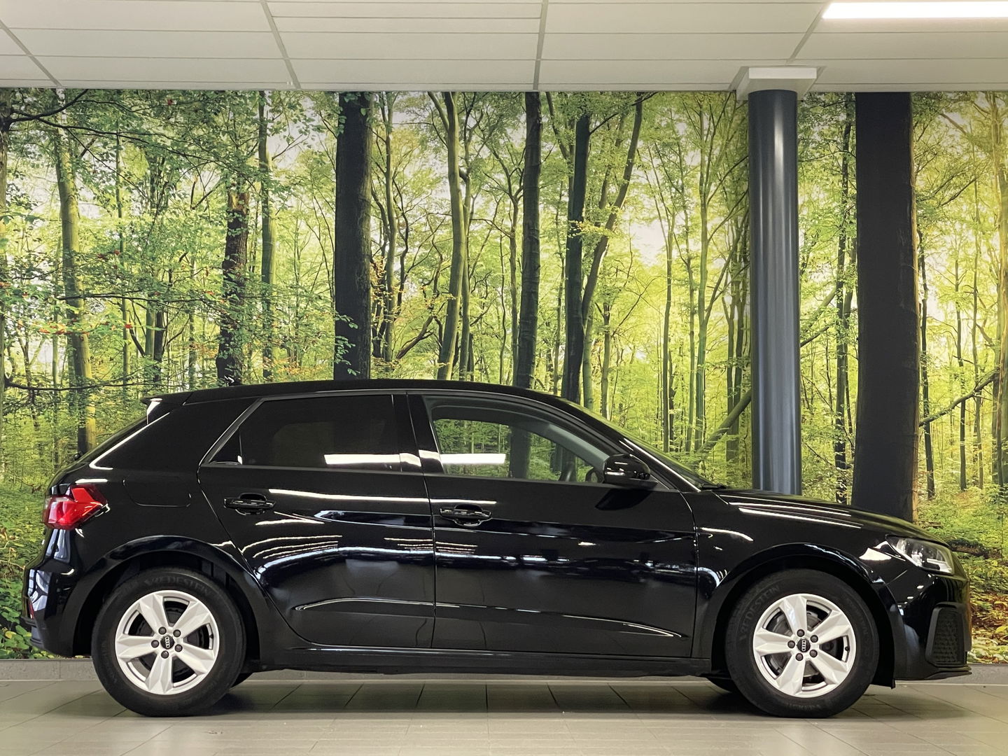 Audi A1 Sportback 25 TFSI Pro Line | origineel Nederlands | Draadloze Appel Carplay | Android Auto | Lane Assist | DAB | Lichtmetaal |