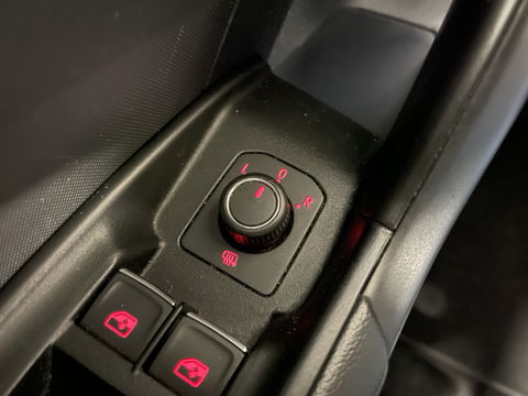 Audi A1 Sportback 25 TFSI Pro Line | origineel Nederlands | Draadloze Appel Carplay | Android Auto | Lane Assist | DAB | Lichtmetaal |