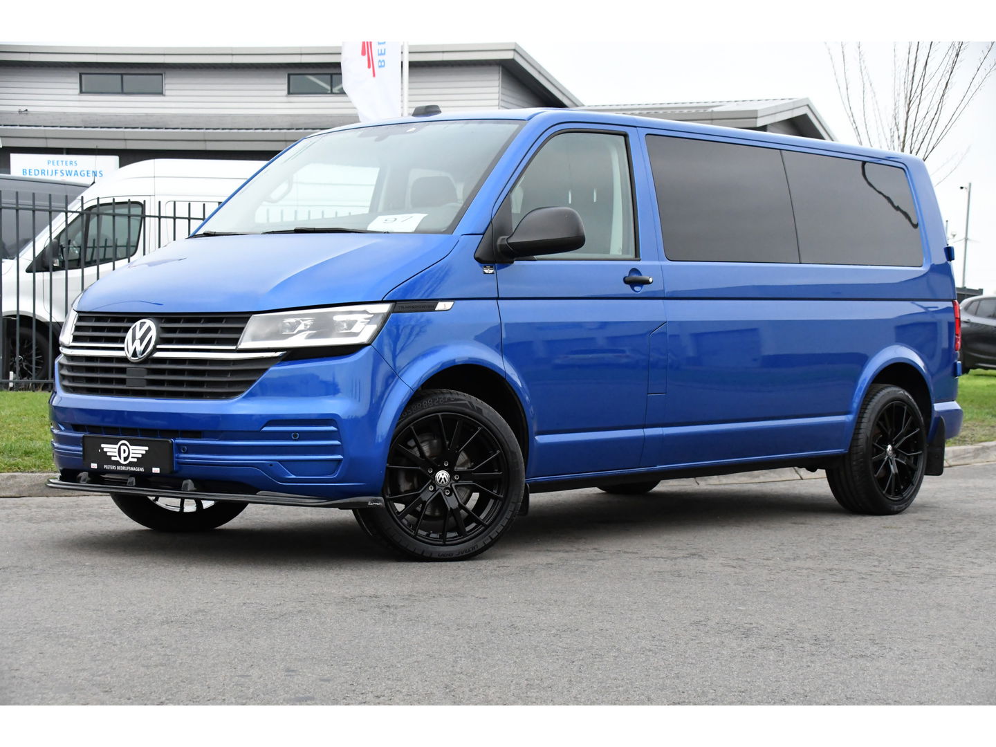 Volkswagen Transporter 2.0 TDI L2H1 DC 30 Bulli Edition Camera, Cruise, Carplay, LED, Leder, 150pk, Stoelverwarming, Standkachel, Uniek!