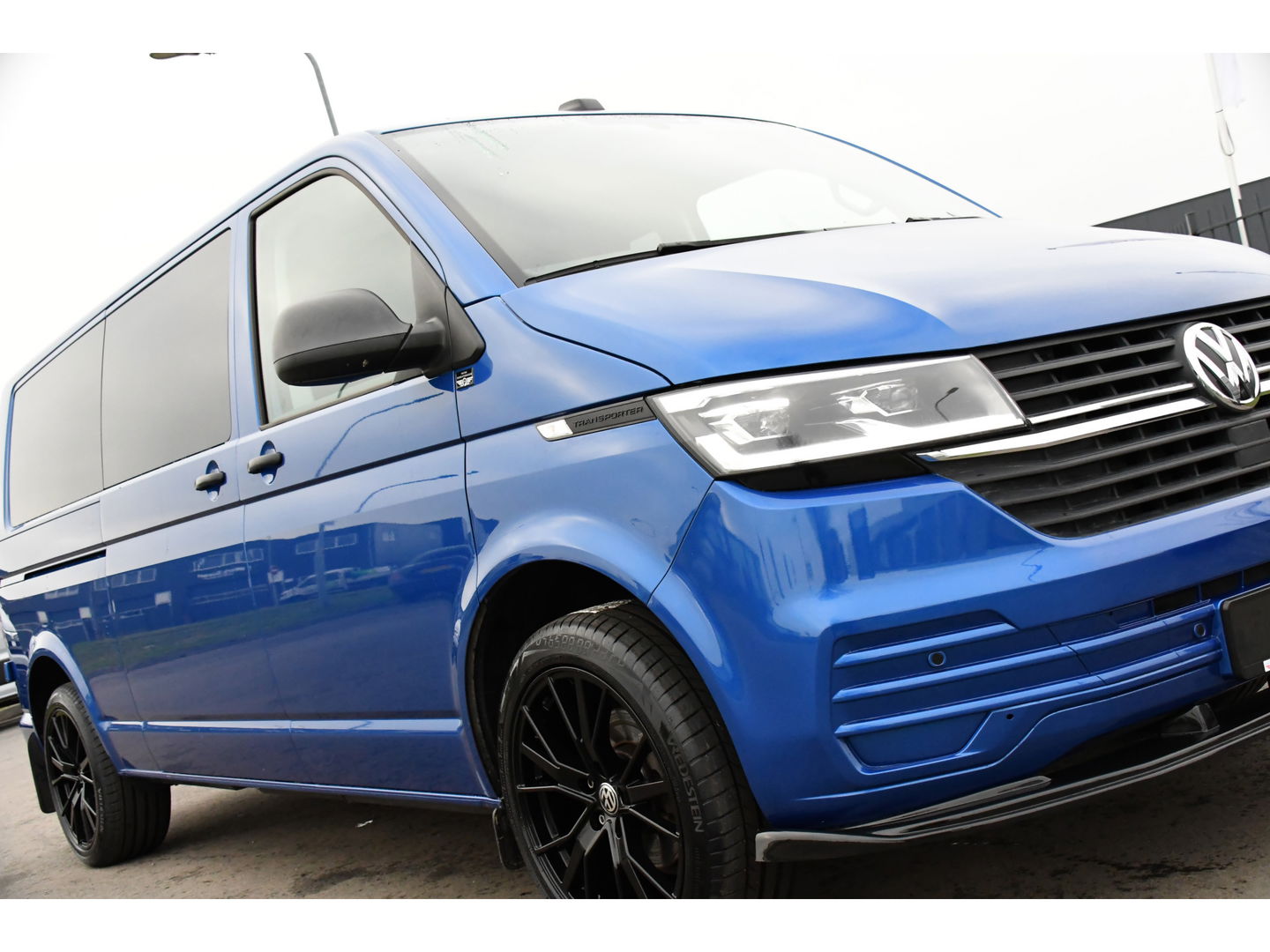 Volkswagen Transporter 2.0 TDI L2H1 DC 30 Bulli Edition Camera, Cruise, Carplay, LED, Leder, 150pk, Stoelverwarming, Standkachel, Uniek!
