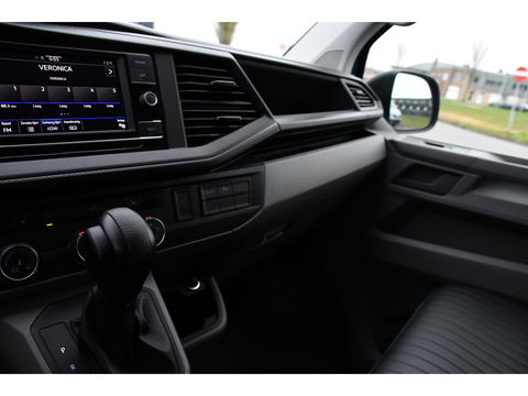Volkswagen Transporter 2.0 TDI L2H1 DC 30 Bulli Edition Camera, Cruise, Carplay, LED, Leder, 150pk, Stoelverwarming, Standkachel, Uniek!