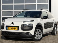 Citroën C4 Cactus - 1.2 PureTech Shine 110pk | Achteruitrijcamera | Bluetooth | Cruise control | Lichtmetalen velgen 16" | Navigatiesysteem | Panoramadak | Parkeersensor achter | Trekhaak | Zeer nette auto!