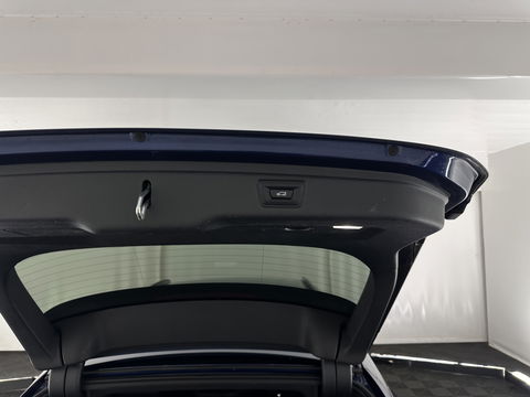 BMW 3 Serie Touring 320e Business Edition Plus [Plug-In] (INCL-BTW) Aut. *LEATHER | FULL-LED | HEATED-SPORTSEATS | DIGI-COCKPIT | HIFI-SOUND | NAVI-FULLMAP | PRIVACYGLASS | PDC | AMBIENTLIGHT | DAB | KEYLESS | TOWBAR | 17"ALU* *