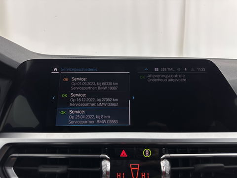 BMW 3 Serie Touring 320e Business Edition Plus [Plug-In] (INCL-BTW) Aut. *LEATHER | FULL-LED | HEATED-SPORTSEATS | DIGI-COCKPIT | HIFI-SOUND | NAVI-FULLMAP | PRIVACYGLASS | PDC | AMBIENTLIGHT | DAB | KEYLESS | TOWBAR | 17"ALU* *