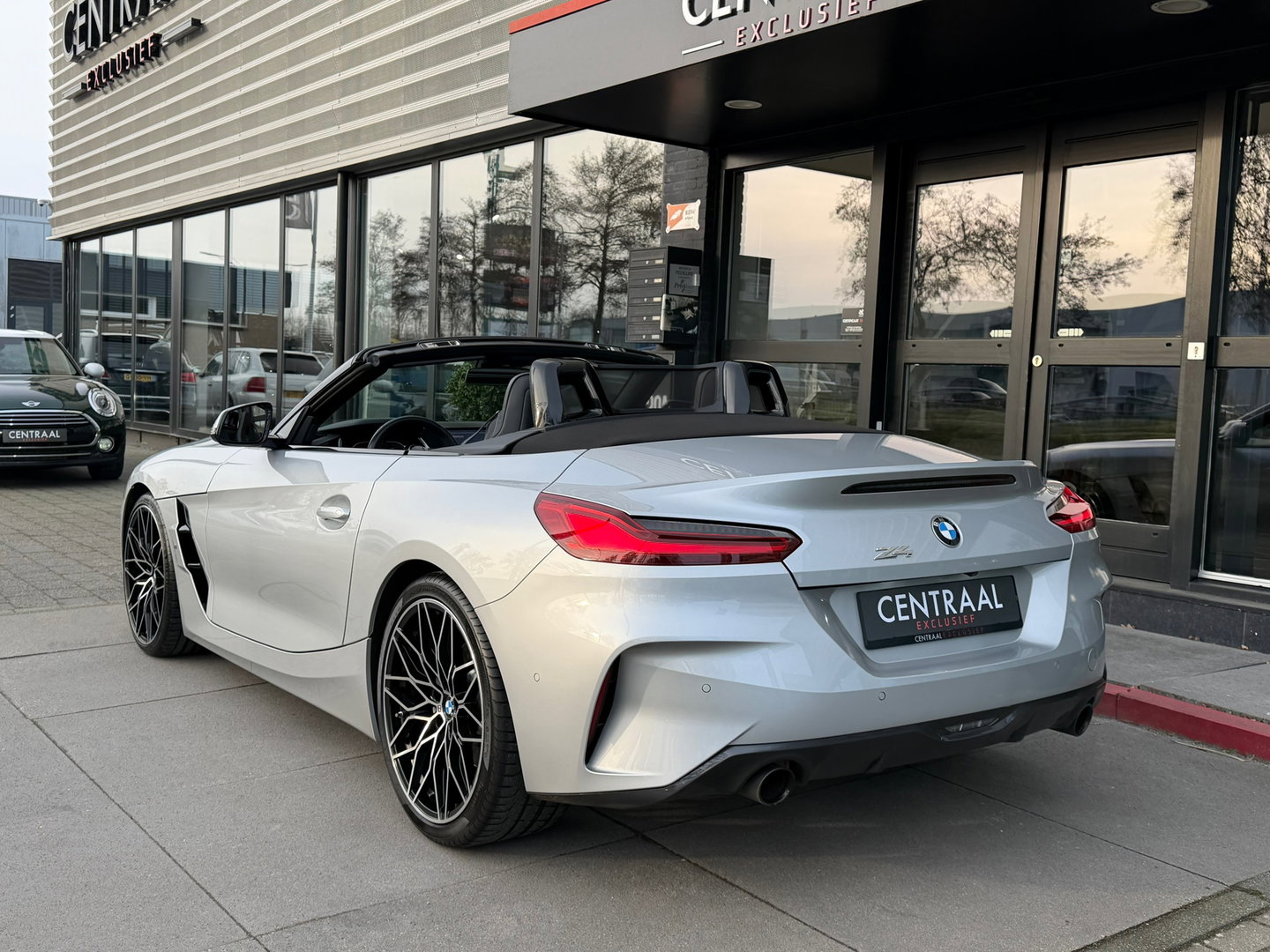 BMW Z4 Roadster SDrive20i High Exe M-Sport Leder|Harman&Kardon|Keyless|Camera|Carplay