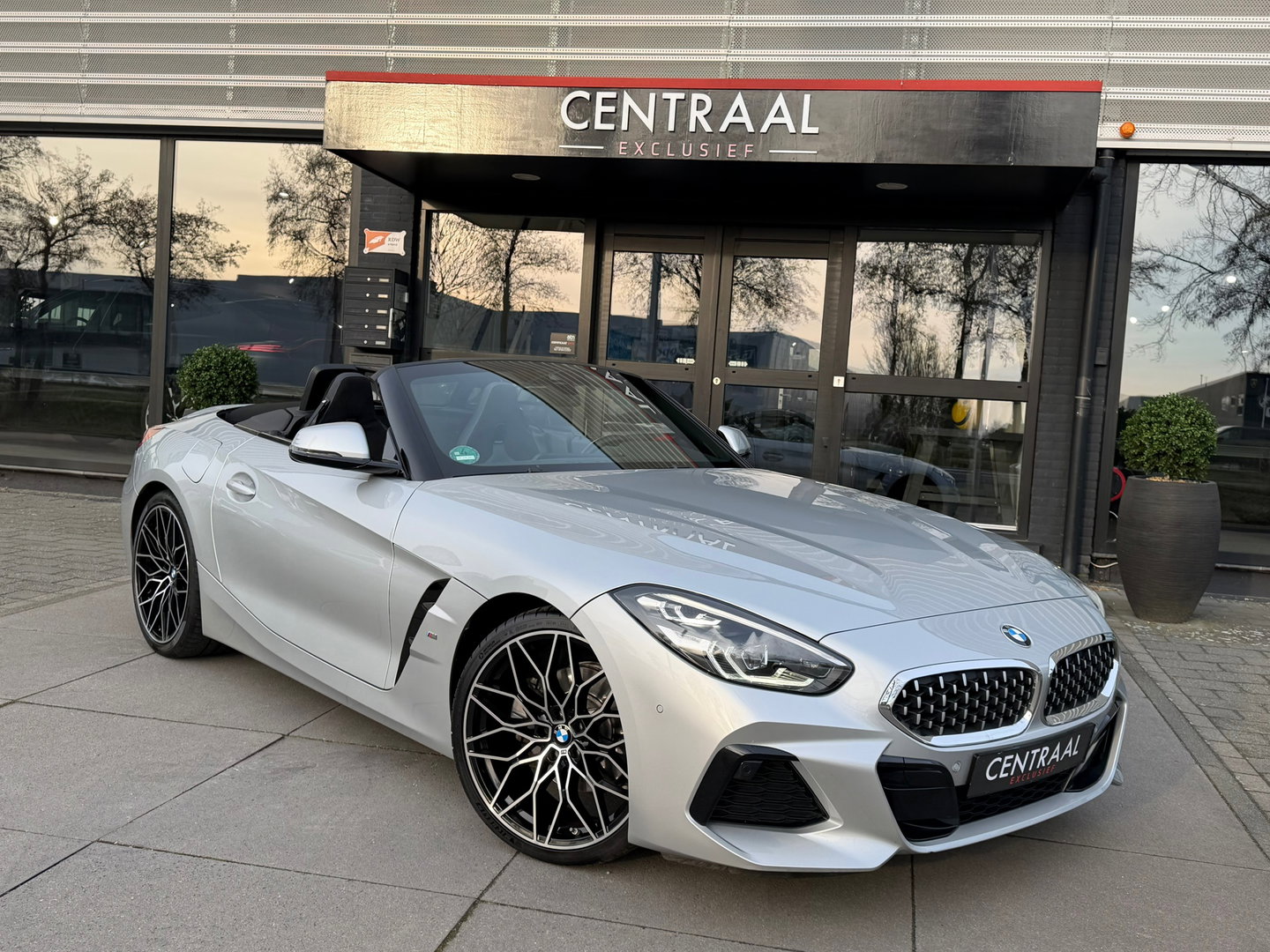 BMW Z4 Roadster SDrive20i High Exe M-Sport Leder|Harman&Kardon|Keyless|Camera|Carplay