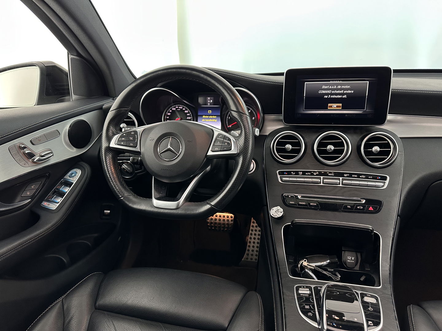 Mercedes-Benz GLC Coupé 250 d 4MATIC AMG Sport Edition (INCL-BTW) *PANO | LEATHER | FULL-LED | MEMORY-PACK | TOPVIEW | HEATED-SPORTSEATS | NAVI-FULLMAP | PRIVACYGLASS | SHIFTPADDLES | ECC | PDC | CRUISE | 19''ALU*