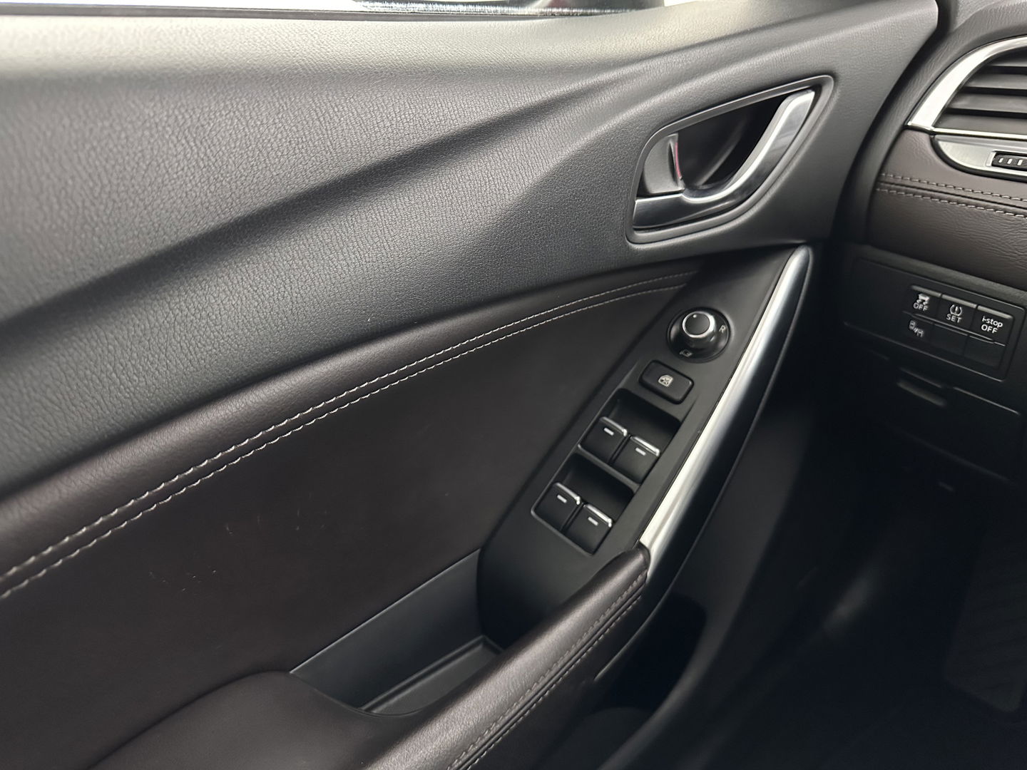 Mazda 6 Sportbreak 2.2D SkyActiv-D 150 Skylease GT *LEATHER | FULL-LED | MEMORY-PACK | HEATED-SPORTSEATS | BLINDSPOT | KEYLESS | DAB+ | NAVI-FULLMAP | ECC | PDC | CRUISE | PRIVACYGLASS |  17''ALU*