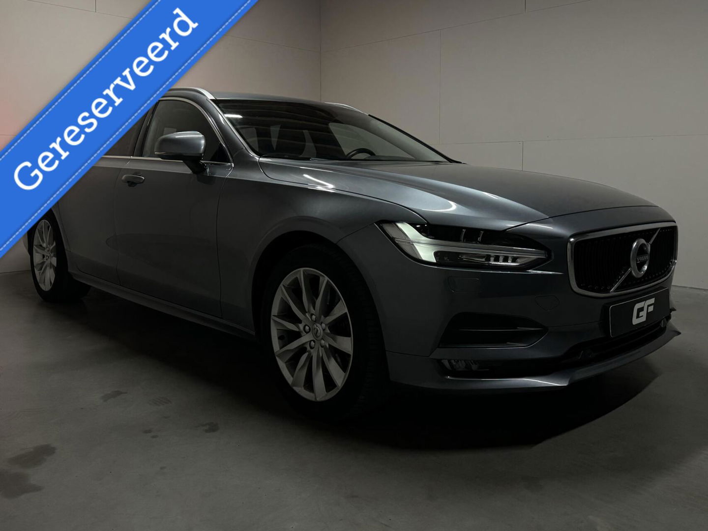 Volvo V90 2.0 T4 Momentum Leer Carplay Autopilot Trekh. NAP