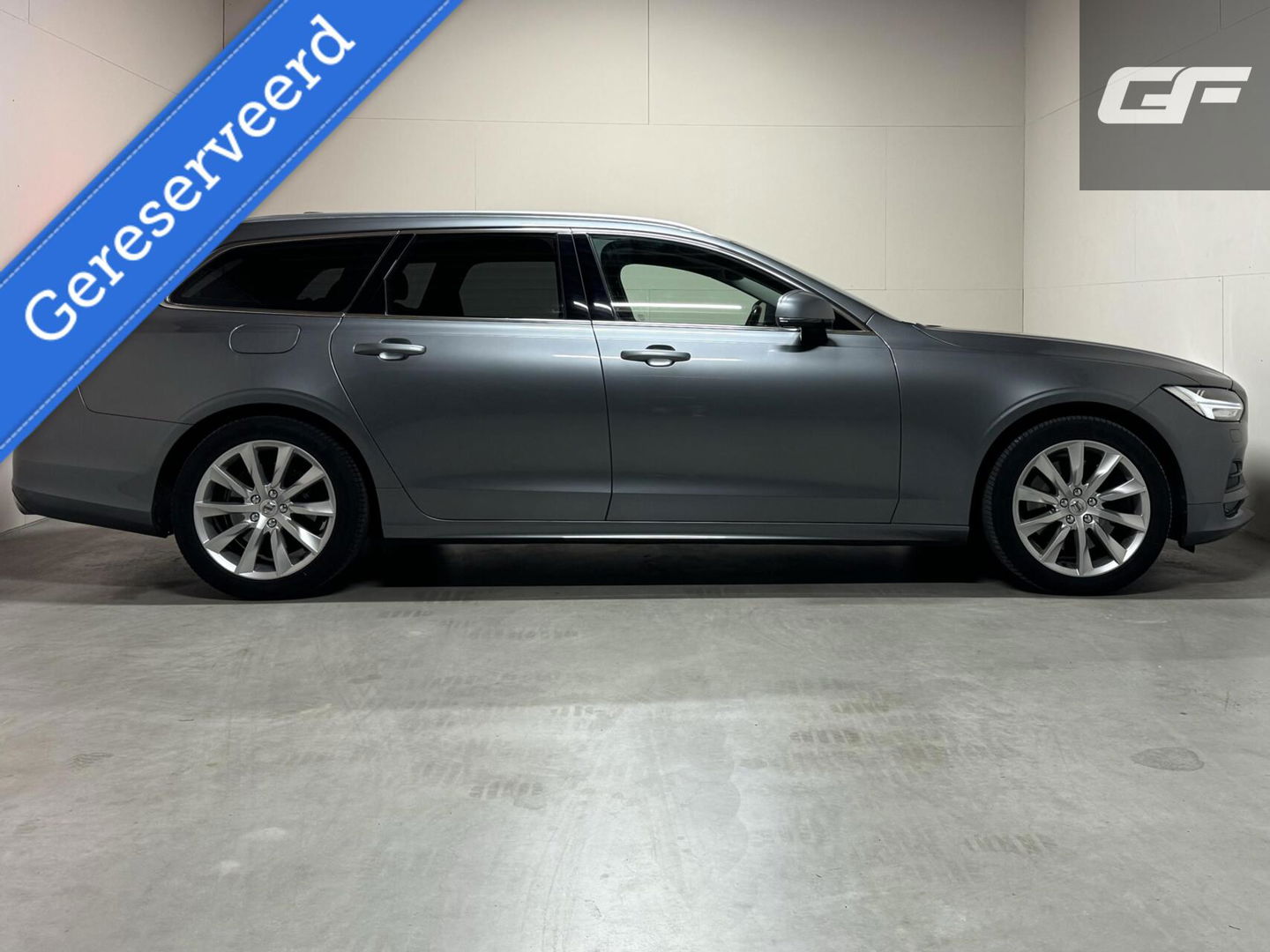 Volvo V90 2.0 T4 Momentum Leer Carplay Autopilot Trekh. NAP