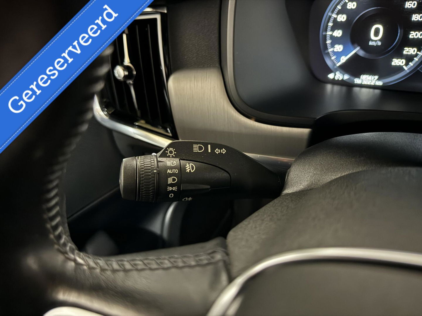 Volvo V90 2.0 T4 Momentum Leer Carplay Autopilot Trekh. NAP