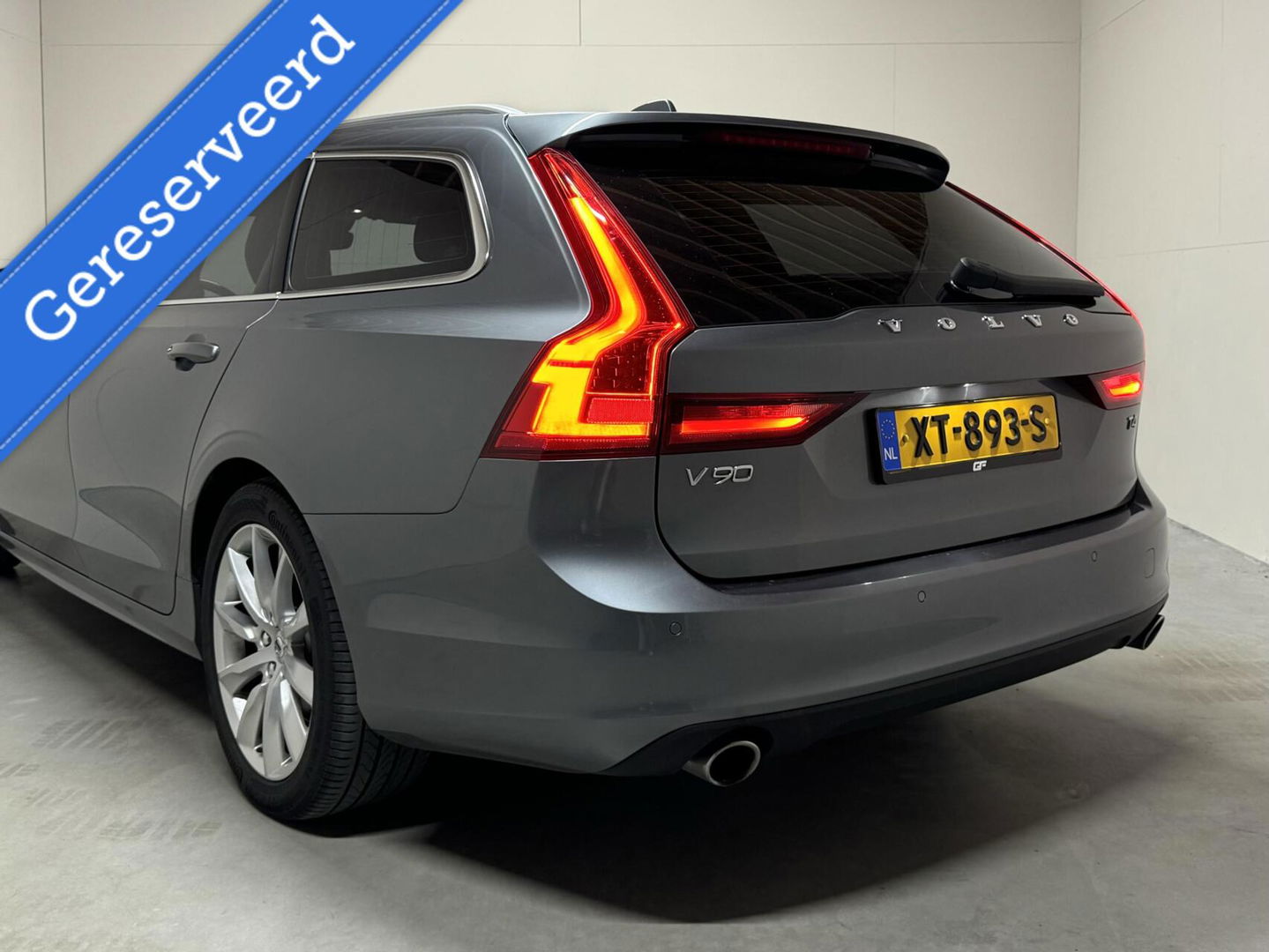 Volvo V90 2.0 T4 Momentum Leer Carplay Autopilot Trekh. NAP