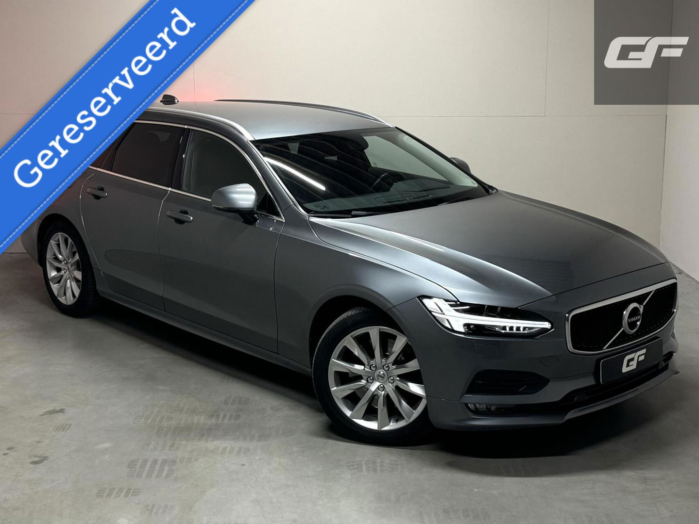 Volvo V90 2.0 T4 Momentum Leer Carplay Autopilot Trekh. NAP