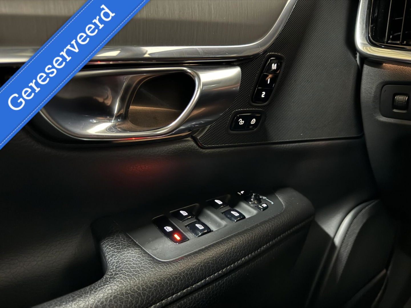 Volvo V90 2.0 T4 Momentum Leer Carplay Autopilot Trekh. NAP