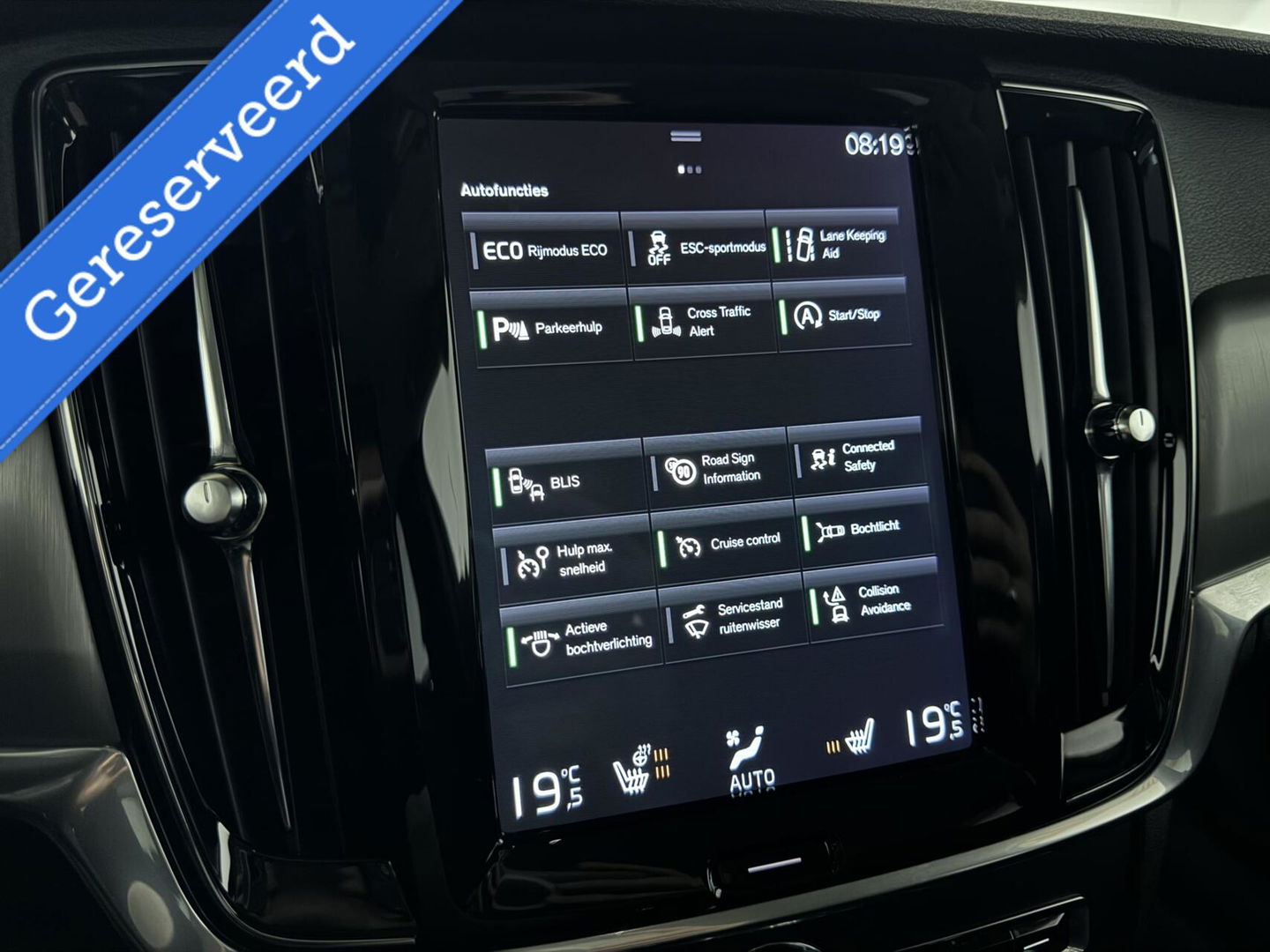 Volvo V90 2.0 T4 Momentum Leer Carplay Autopilot Trekh. NAP