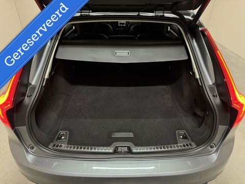 Volvo V90 2.0 T4 Momentum Leer Carplay Autopilot Trekh. NAP