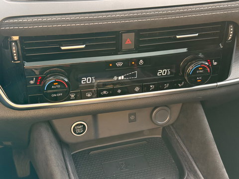 Nissan QASHQAI 1.3 MHEV Xtronic Tekna Plus I Massage I H.U.D I BOSE I Matrix Led