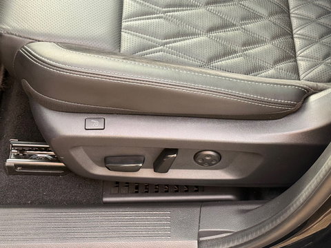 Nissan QASHQAI 1.3 MHEV Xtronic Tekna Plus I Massage I H.U.D I BOSE I Matrix Led