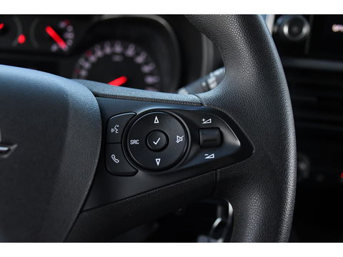 Opel Combo 1.5D L1H1 Black Edition Cruise, Carplay, 102pk, Multimedia, Trekhaak, Airco, Sensoren, Uniek!