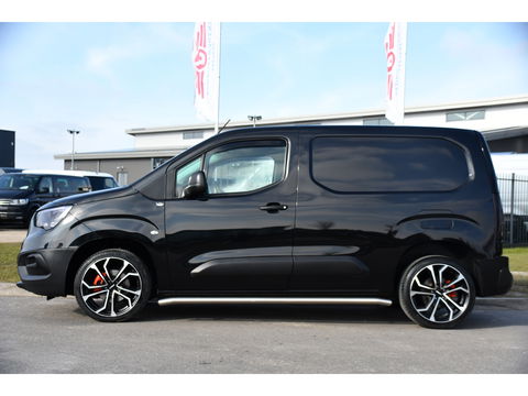 Opel Combo 1.5D L1H1 Black Edition Cruise, Carplay, 102pk, Multimedia, Trekhaak, Airco, Sensoren, Uniek!