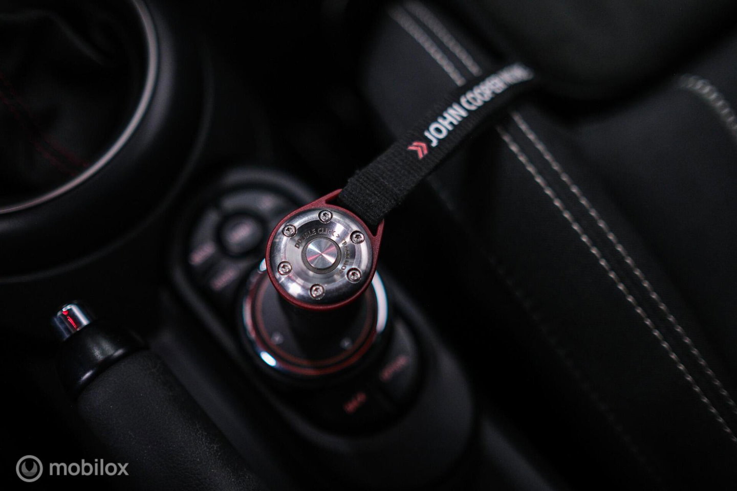 MINI Mini 2.0 Cooper S JCW Package | Kuipstoelen | JCW exhaust | Camera | Adaptive cruise | HUD | Xenon | Flippers |