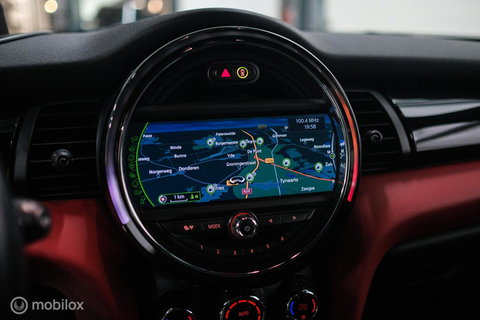 MINI Mini 2.0 Cooper S JCW Package | Kuipstoelen | JCW exhaust | Camera | Adaptive cruise | HUD | Xenon | Flippers |