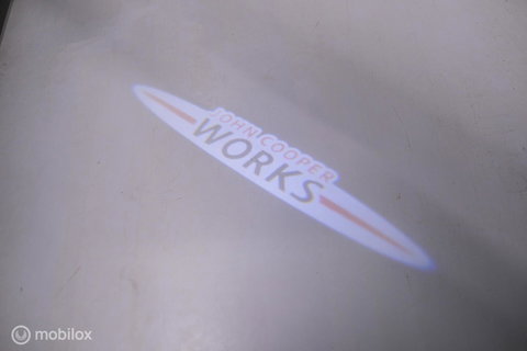 MINI Mini 2.0 Cooper S JCW Package | Kuipstoelen | JCW exhaust | Camera | Adaptive cruise | HUD | Xenon | Flippers |