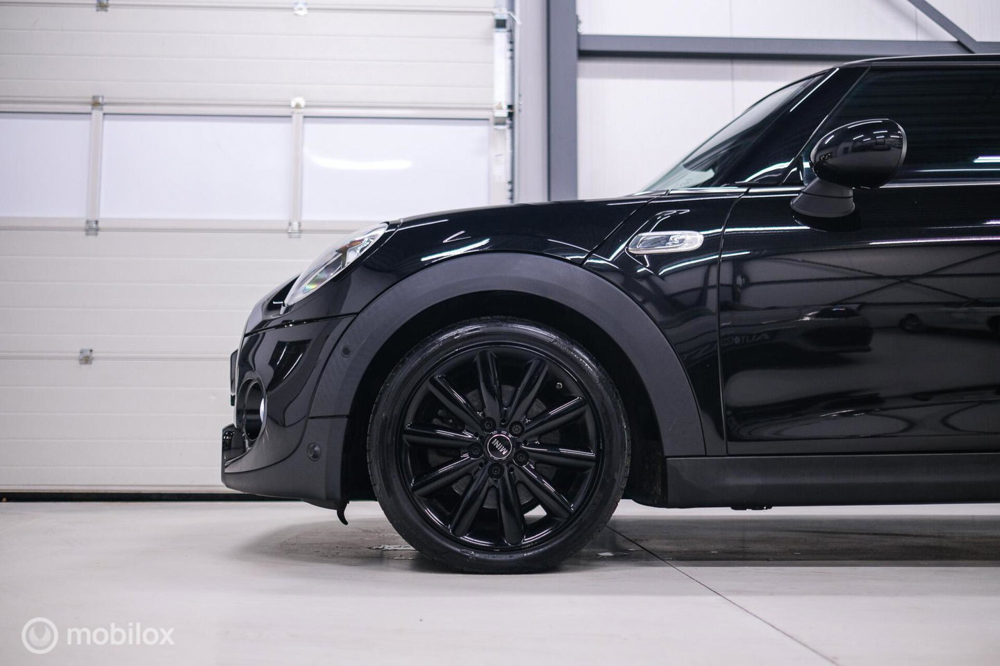 MINI Mini 2.0 Cooper S JCW Package | Kuipstoelen | JCW exhaust | Camera | Adaptive cruise | HUD | Xenon | Flippers |