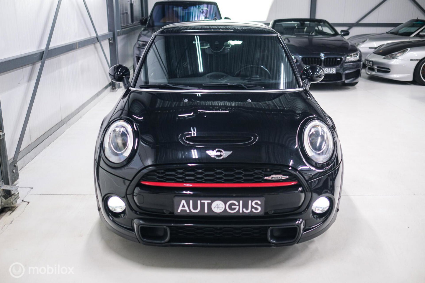 MINI Mini 2.0 Cooper S JCW Package | Kuipstoelen | JCW exhaust | Camera | Adaptive cruise | HUD | Xenon | Flippers |
