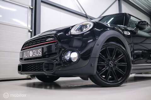MINI Mini 2.0 Cooper S JCW Package | Kuipstoelen | JCW exhaust | Camera | Adaptive cruise | HUD | Xenon | Flippers |